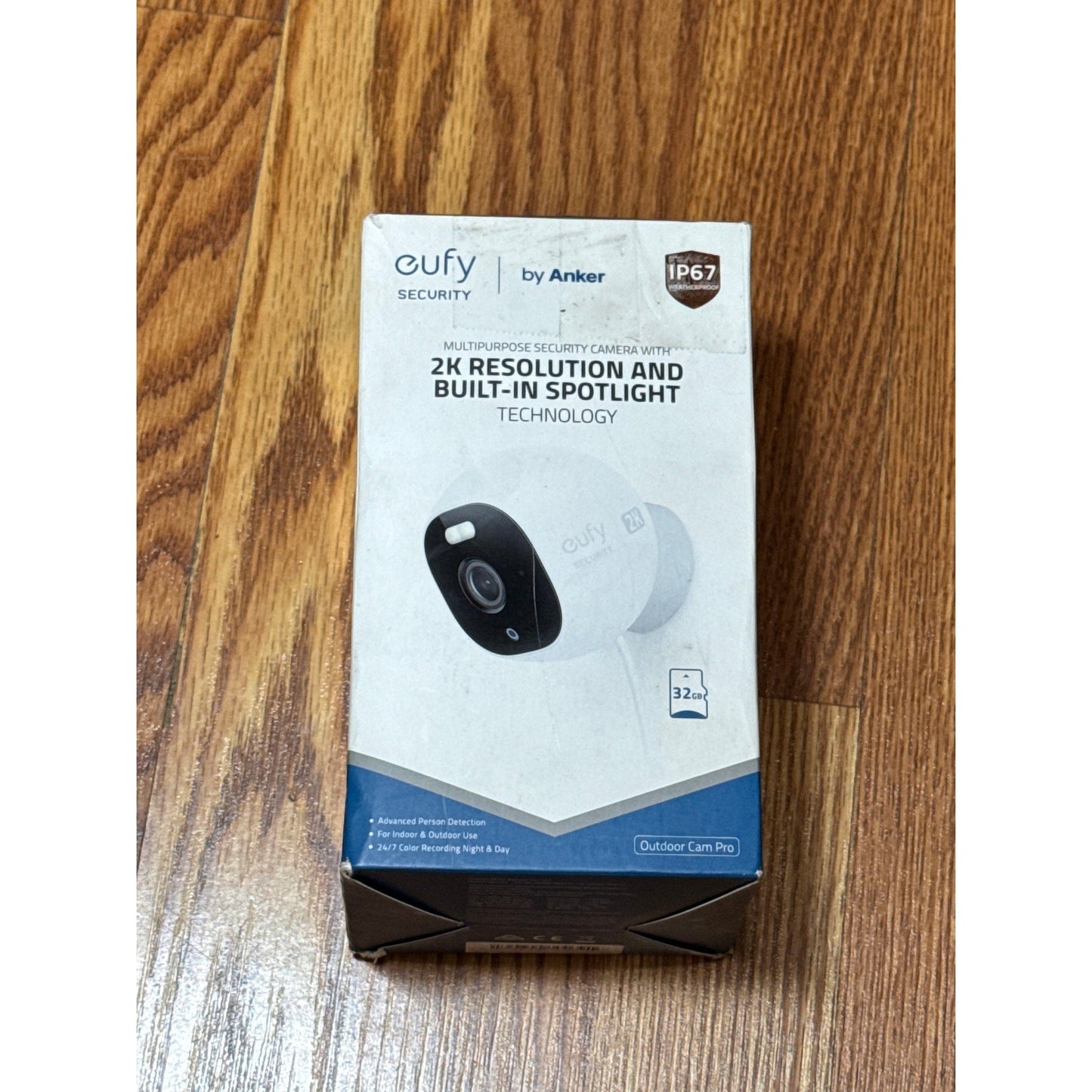 EUFY 2k Outdoor Camera with Spotlight - Open Box